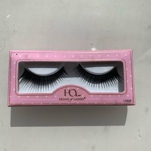 HOUSE OF LASHES